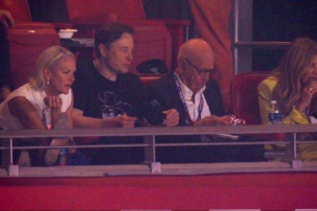 elon-musk-spotted-with-media-mogul-rupert-murdoch-just-hours-after-tweeting-about-not-trusting-‘the-press’