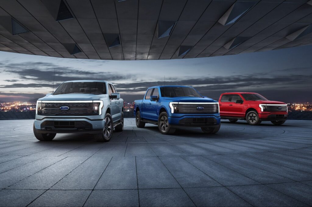 ford-halts-production-of-f-150-lightning-pickup-due-to-battery-problems