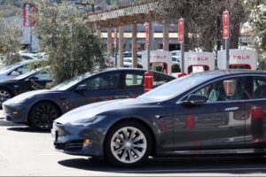 tesla-recalling-362,000-vehicles-over-full-self-driving-software-concerns