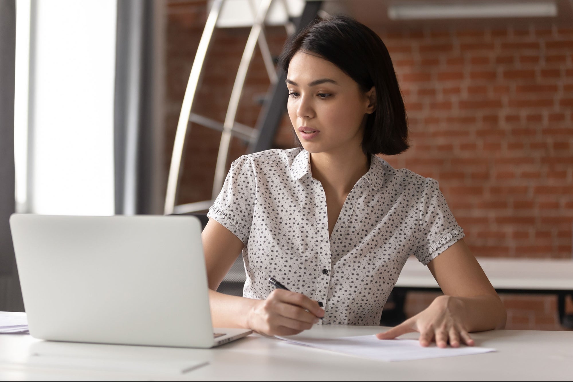 ZipRecruiter vs. Craigslist vs. LinkedIn: Which Is the Better Job Site?
