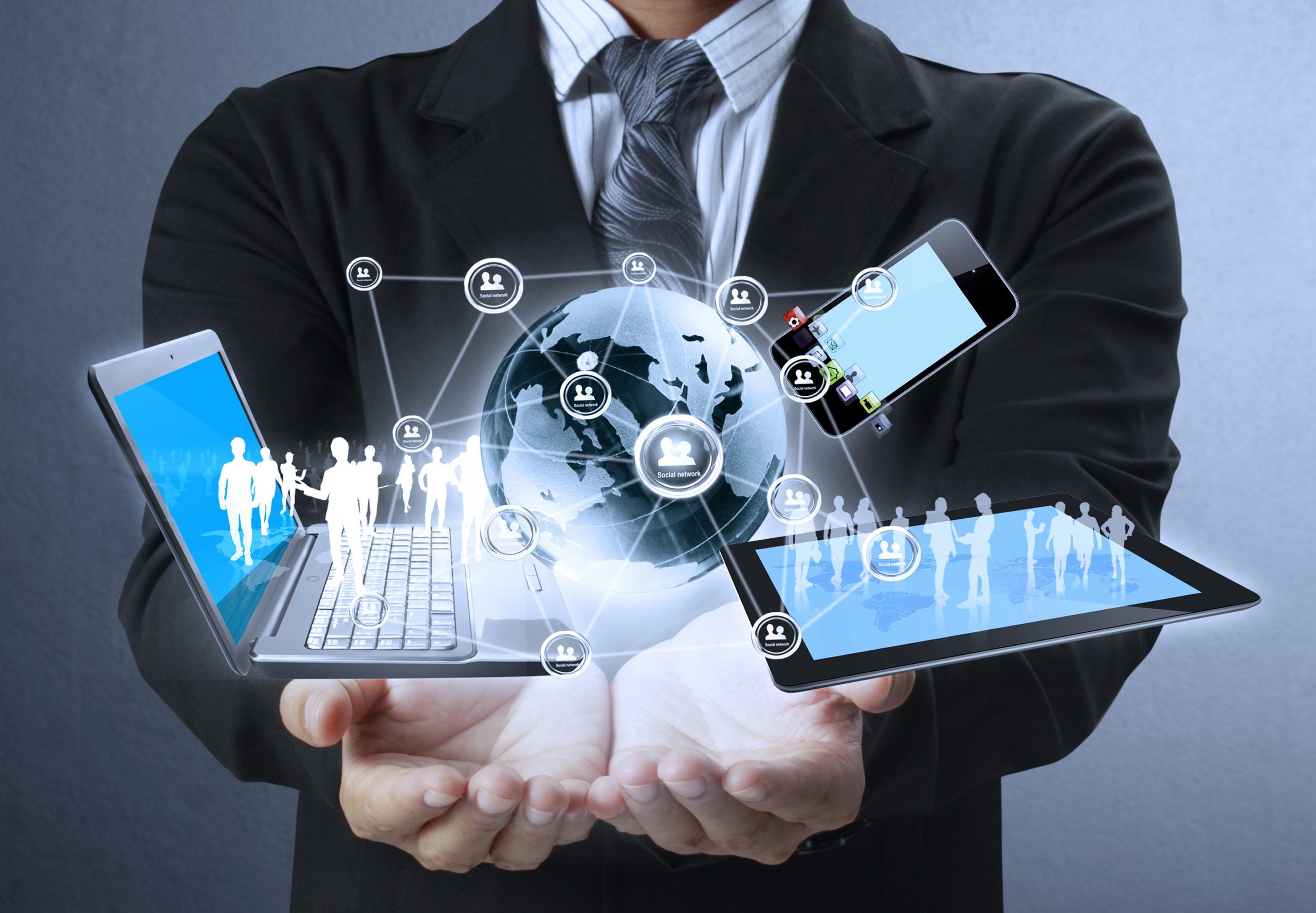 2 Tech Stocks to Buy Without Hesitation in 2023 and 1 to Sell