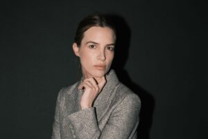 a-founder-who-bootstrapped-her-jewelry-business-with-just-$1,000-now-sees-7-figure-revenue-because-she-knew-something-about-her-customers-nobody-else-did