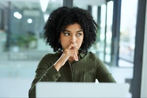 avoid-these-8-mistakes-leaders-make-on-linkedin-every-day