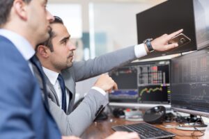 earnings-roll-call!-stocks-every-investor-is-watching-this-wednesday,-and-why-you-should-avoid-them