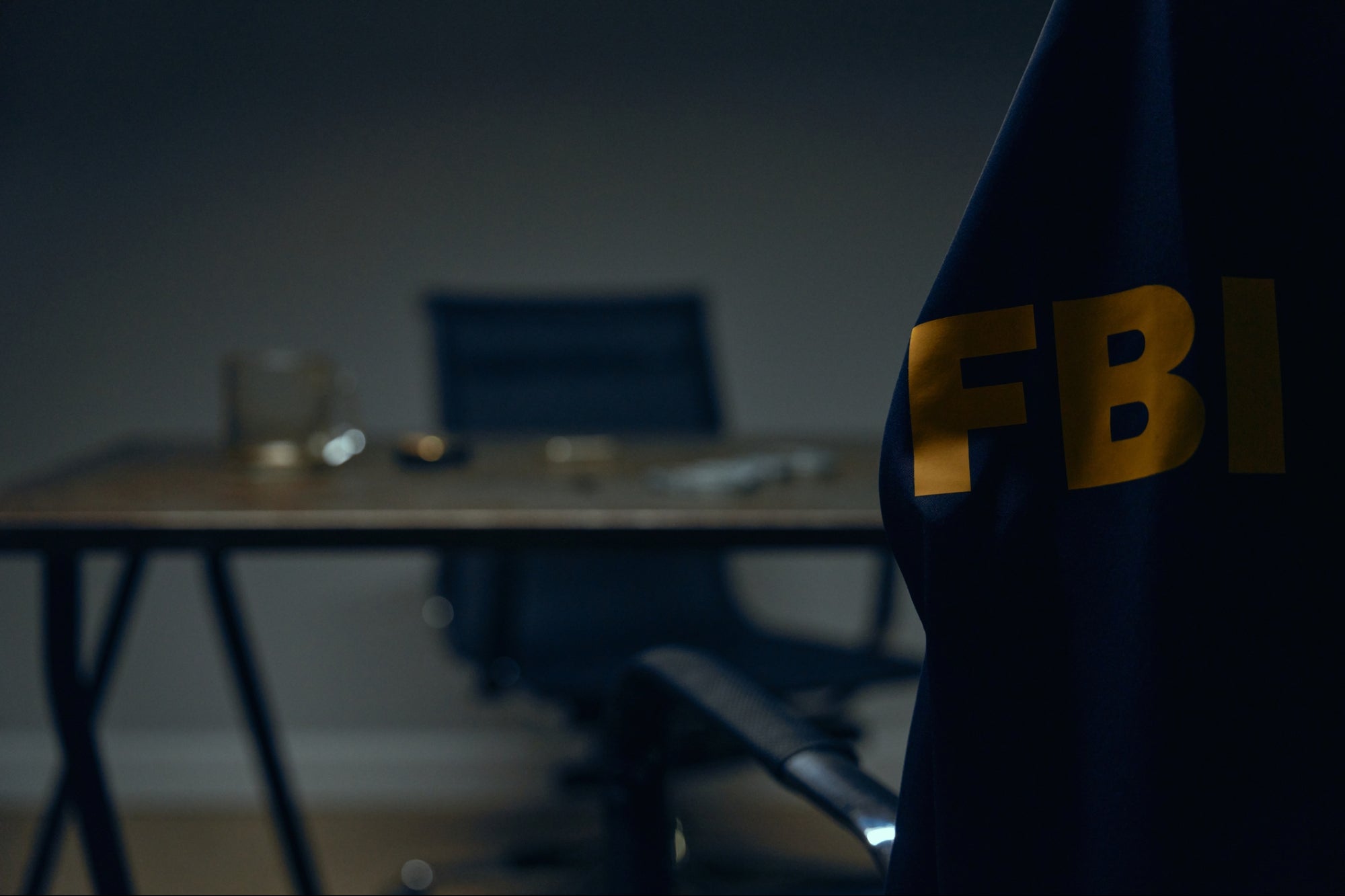 A Former FBI Kidnapping Negotiator Shares His Best Tips for Leveling Up Your Negotiation Game