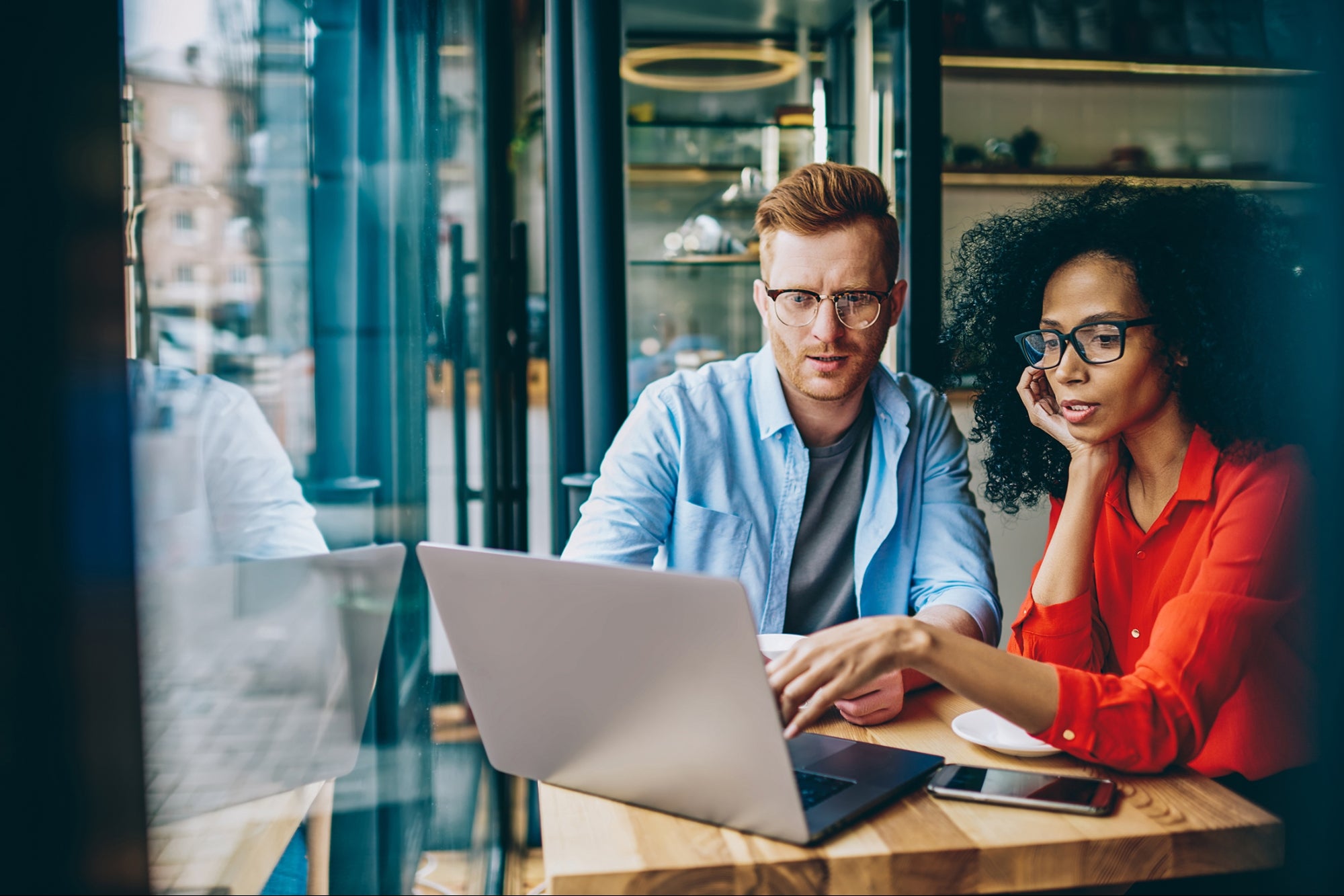 Want to Build a Successful Business? You Have to Ditch the Myth of the Soloprenuer.