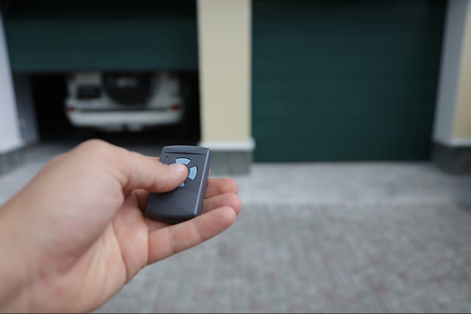 Hackers Could Open Your Garage Door From Anywhere in the World If You Use Nexx Smart Devices