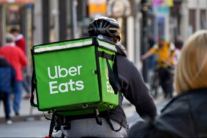 how-much-do-uber-eats-drivers-make?