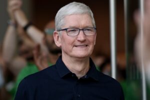 tim-cook:-mass-layoffs-are-a-‘last-resort’-for-apple