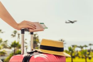 despite-recession-fears-and-skyrocketing-airfare,-americans-are-traveling-at-record-rates,-according-to-a-new-report