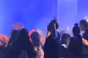 watch:-elon-musk-danced-the-night-away-at-a-rave-in-mexico-after-appointing-new-twitter-ceo