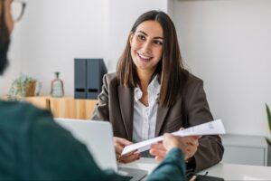 why-companies-are-prioritizing-employees-without-college-degrees