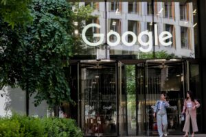 google-wants-employees-back-in-the-office,-considering-‘attendance’-in-performance-reviews