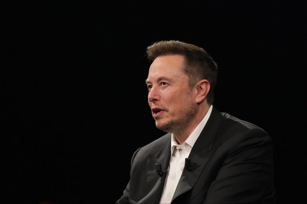 elon-musk-reveals-that-twitter-has-‘negative-cash-flow,’-about-50%-of-advertisers-still-gone