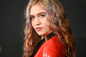 grimes,-who-once-banked-$5.8-million-in-20-minutes-by-selling-crypto-art,-says-she’s-made-more-from-nfts-than-from-her-entire-music-career