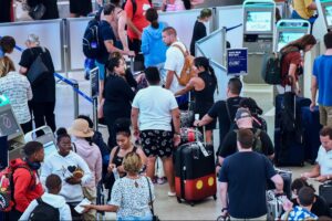 airline-industry-executives-warn-of-prolonged-air-travel-disruptions—for-at-least-another-5-years