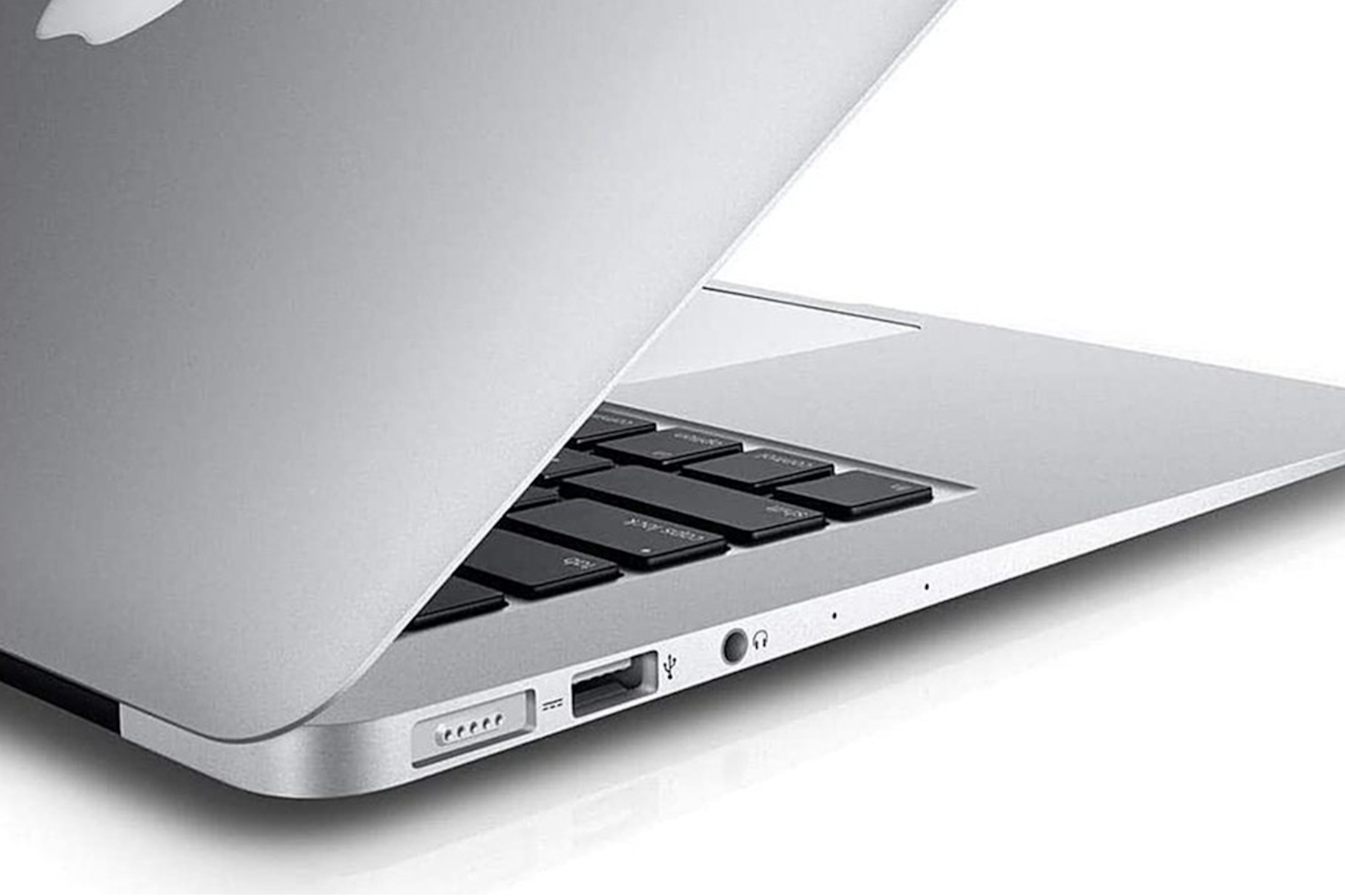Snag a MacBook Air for Less Than $400 Thanks to This Refurbished Model