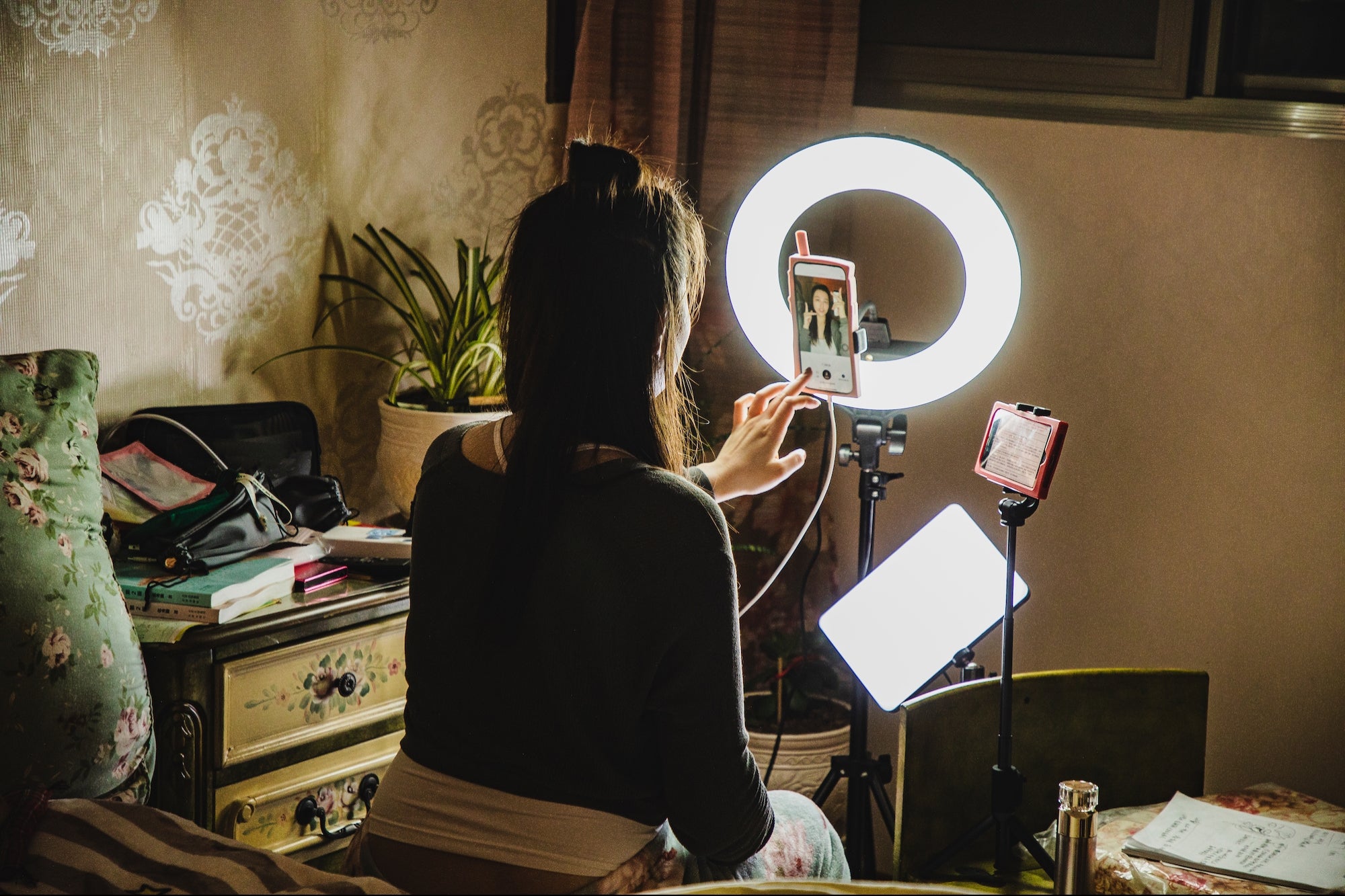 Gen Z’s Main Career Aspiration Is to Be an Influencer, According to a New Report