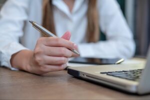 how-to-write-quality-content-for-e-commerce-website-10x-faster