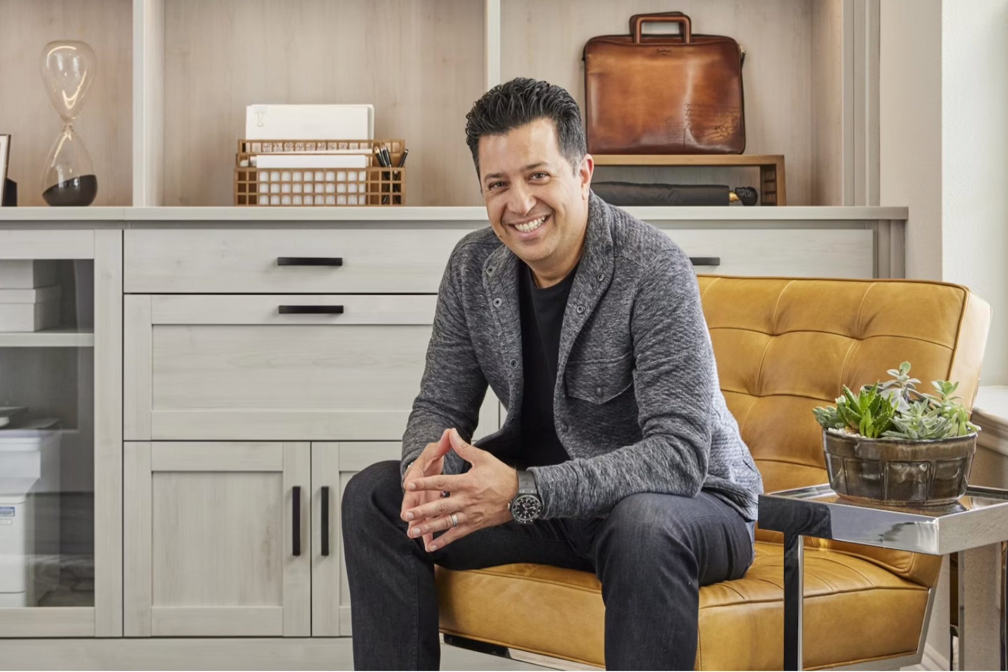 Would You Take a Pay Cut to Help Your Staff? Container Store CEO Cuts Salary By Almost $100,000 to Guarantee Pay Raises for Employees