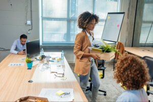 you’re-the-reason-your-sales-reps-quit-here’s-what-to-do-about-it.