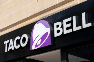 taco-bell-customer-opens-fire-over-incorrect-change,-employee-sustains-‘life-threatening’-injuries