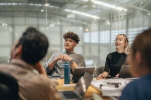 from-launch-to-liftoff-—-insider-secrets-that-will-help-you-build-a-thriving-startup