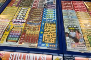 man-unexpectedly-wins-$4-million-lottery-—-on-a-ticket-he-almost-didn’t-buy