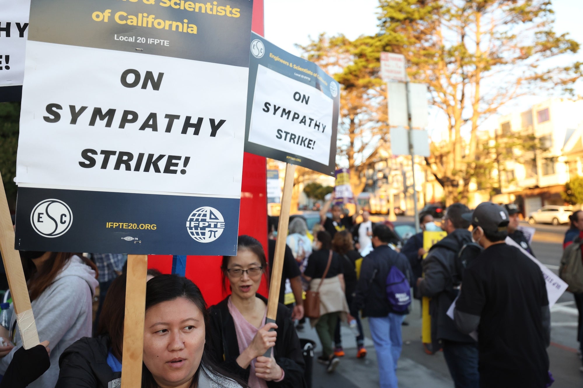 75,000 Kaiser Permanente Unionized Employees Launch Historic Strike Over Pay and Staffing Concerns