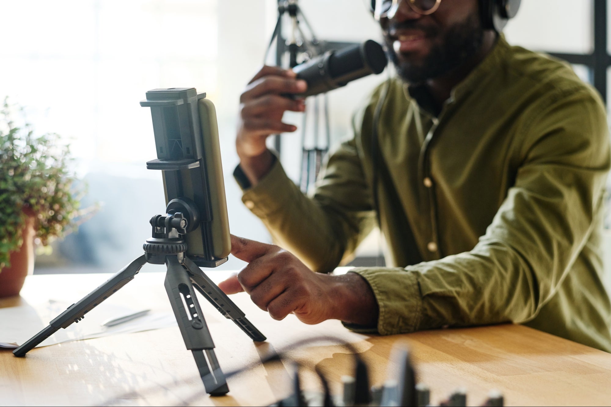 From Side Hustle to Full-Time Success — 6 Ways to Turn Niche Interests into Profitable Ventures