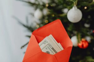 5-ways-to-make-some-extra-cash-from-the-holiday-season