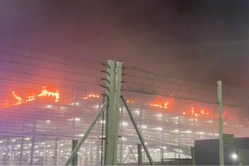 watch:-london-airport-parking-garage-erupts-in-flames-leaving-thousands-of-passengers-stranded,-delayed