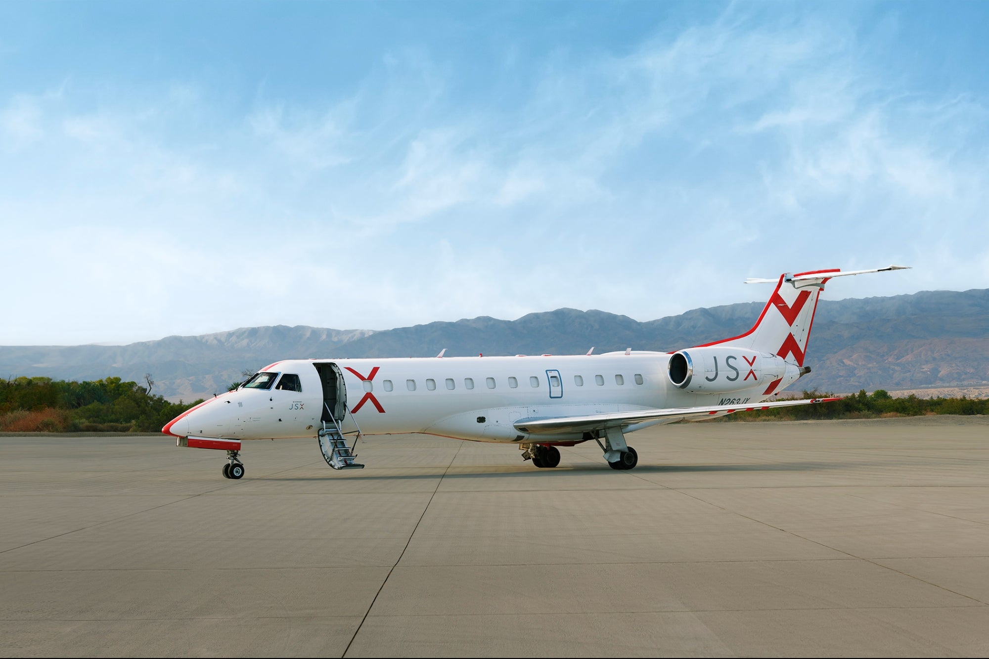 I Tried the Semi-Private Air Carrier That Lets You Arrive 20 Minutes Before Your Flight. Here’s What It Was Like — And How to Do It Affordably.