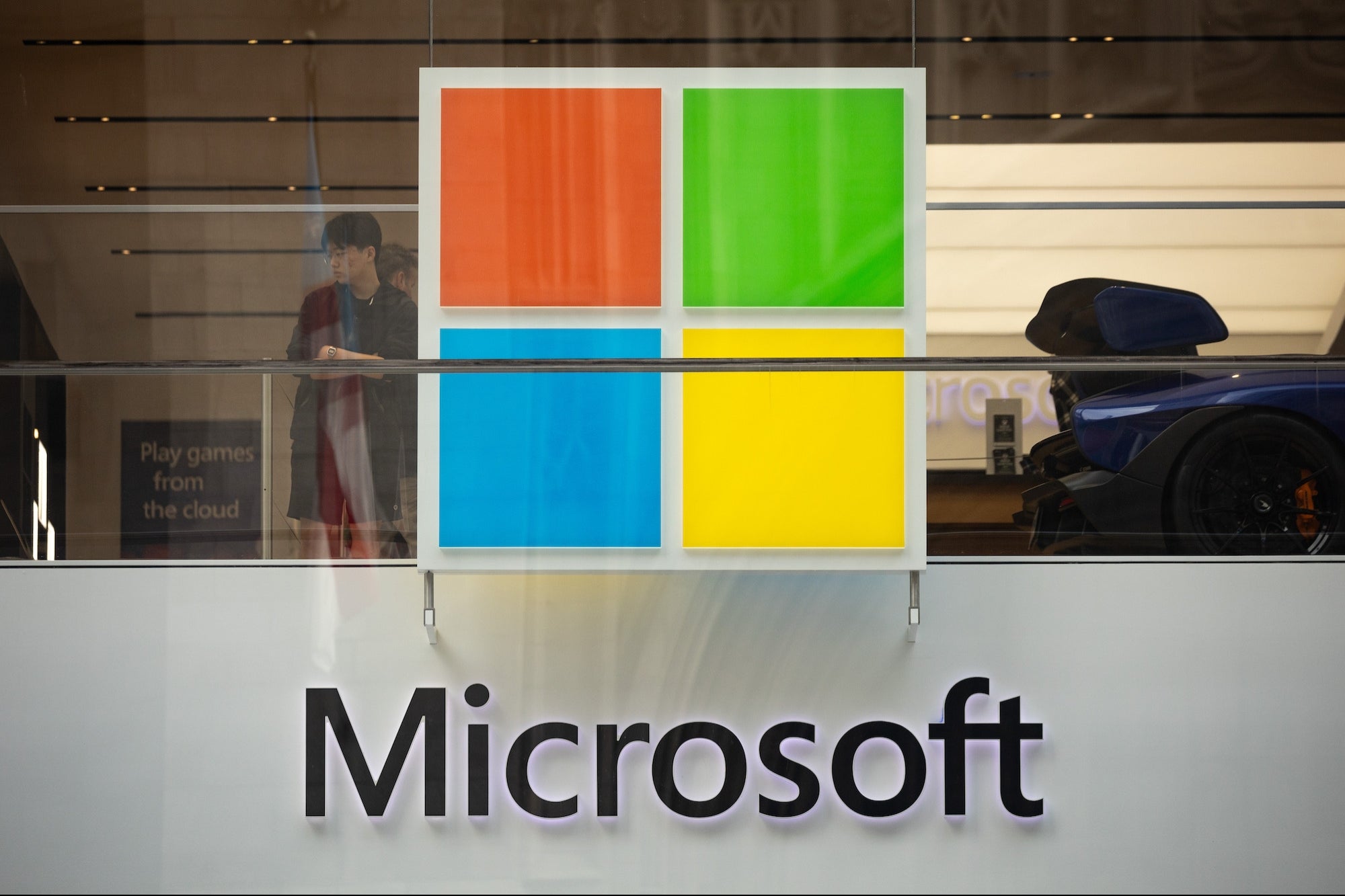 This Big 5 Tech Company Is About to Write and Respond to Emails for You