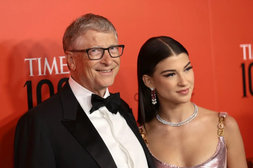 meet-bill-and-melinda-gates’-gen-z-daughter-phoebe,-a-college-student,-entrepreneur,-and-activist-who’s-sharing-her-life-online