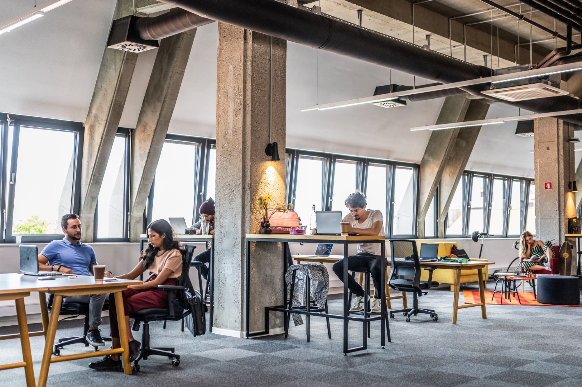 How to Better Accommodate Your Hybrid Workers — Here Are the Office Amenities They Really Want