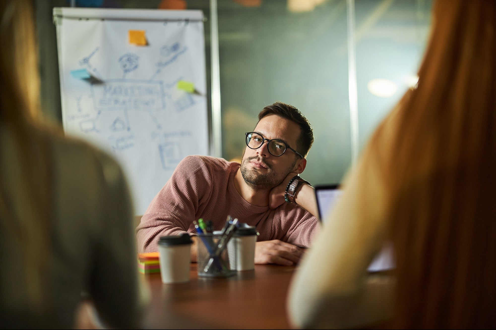 Body Language Is Powerful — Make Any of These 4 Mistakes, and You’re Silently Sabotaging Your Interactions