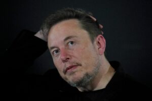 elon-musk-is-glad-people-are-‘taking-ai-seriously,’-warns-of-a-‘magic-genie-problem’