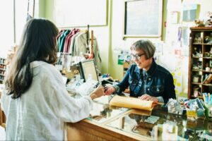 the-customer-isn’t-always-right,-but-they-should-be-treated-right-—-here’s-why-it-really-matters-(and-how-to-keep-them-happy)