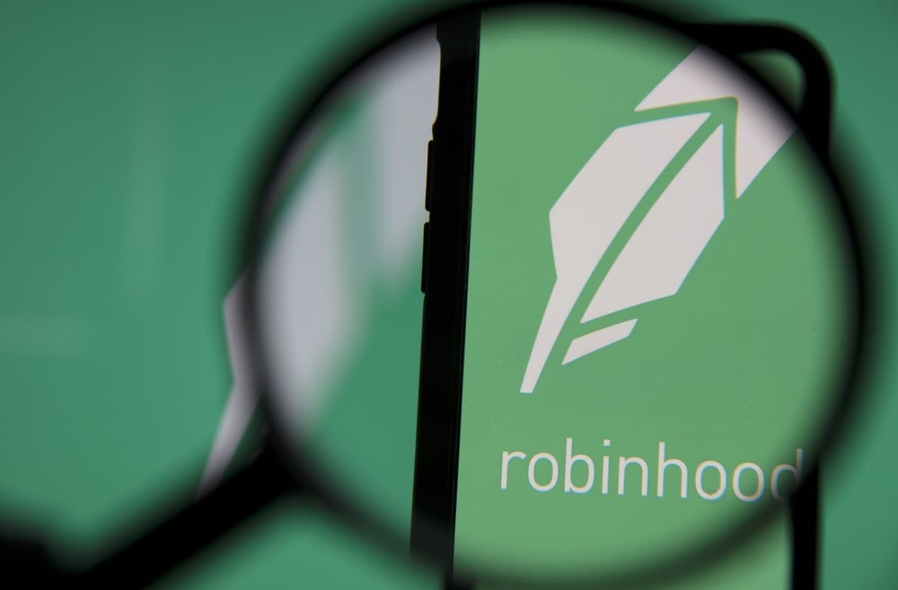 Robinhood’s stock drops 14 percent as q3 revenue misses