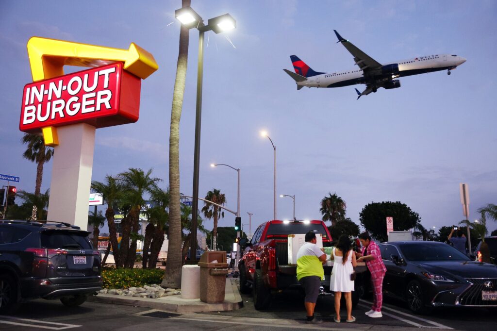 in-n-out-burger-is-opening-new-locations-outside-of-california-—-here’s-where-it’s-going-next