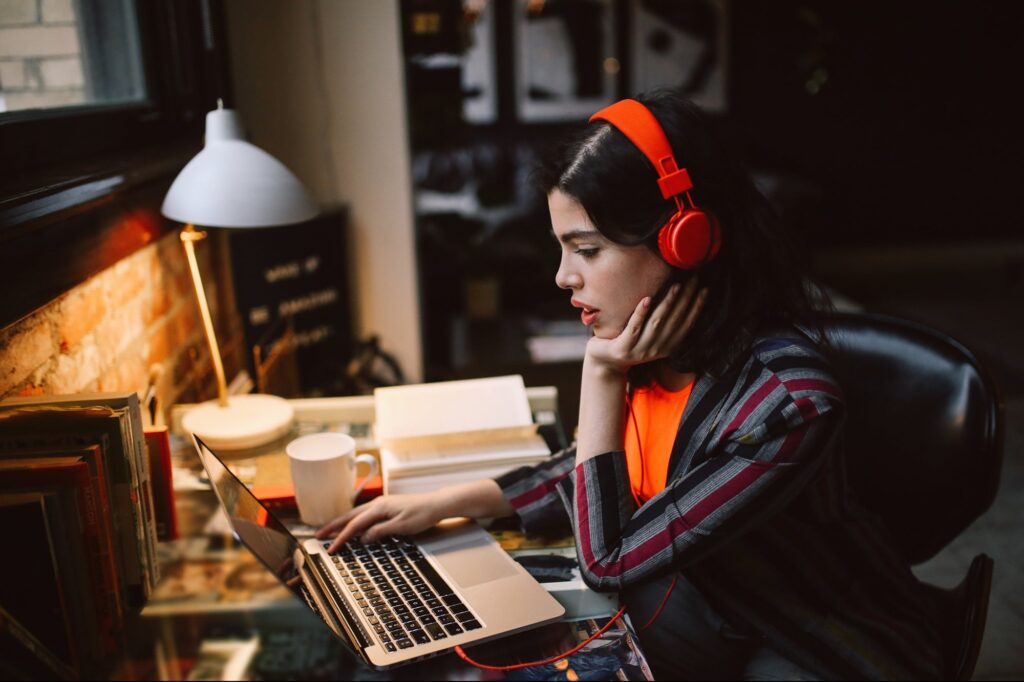the-surprising-link-between-music-and-focus-could-make-you-more-productive-than-ever-—-if-you-take-advantage-of-it
