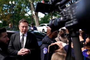 elon-musk-is-getting-his-own-movie-here’s-who-could-play-him.