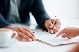 what-employers-and-employees-need-to-know-about-these-tricky-parts-of-employment-agreements
