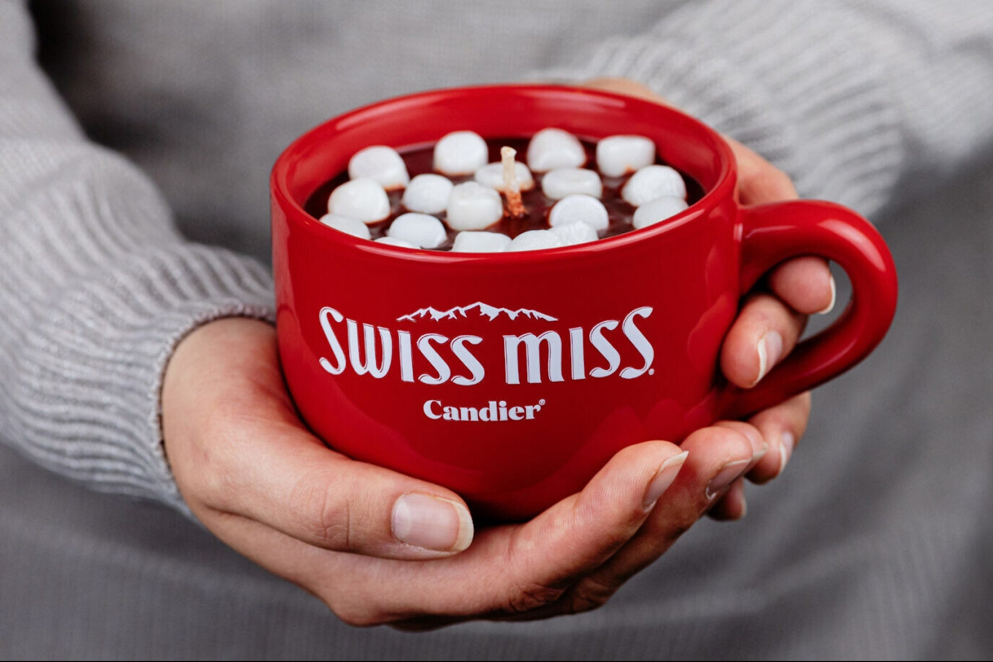 The Limited-Edition Swiss Miss Hot Cocoa Candle Sold Out in Days — But You Can Still Get Your Hands on These Etsy Dupes