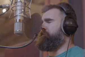 philadelphia-eagles-release-a-second-christmas-album-featuring-jason-kelce,-jordan-mailata,-and-patti-labelle