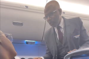 ‘one-of-the-most-egotistical-things-i’ve-ever-seen’:-grammy-nominated-singer-almost-kicked-off-flight-for-refusing-to-stop-singing