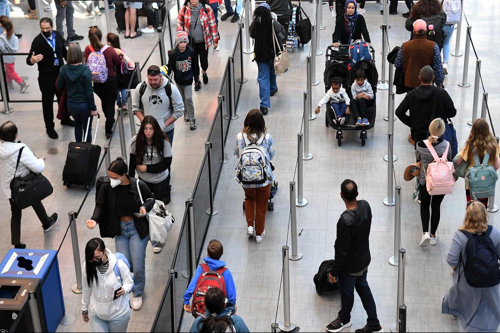 ‘This Is Shaping Up to Be a Record-Setting Year’: Airlines Are Bracing for the Busiest Holiday Travel Season Ever