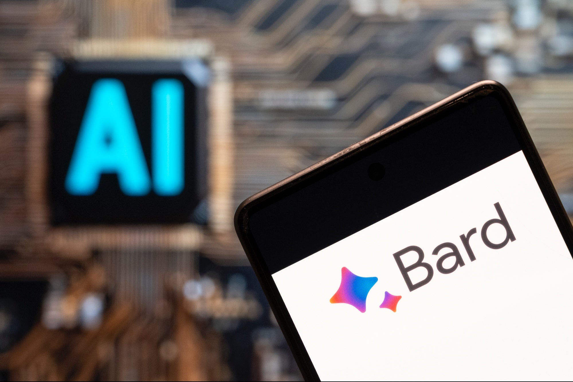 Google Sues Hackers For Making Fake Advertisements to Download Bard AI Technology