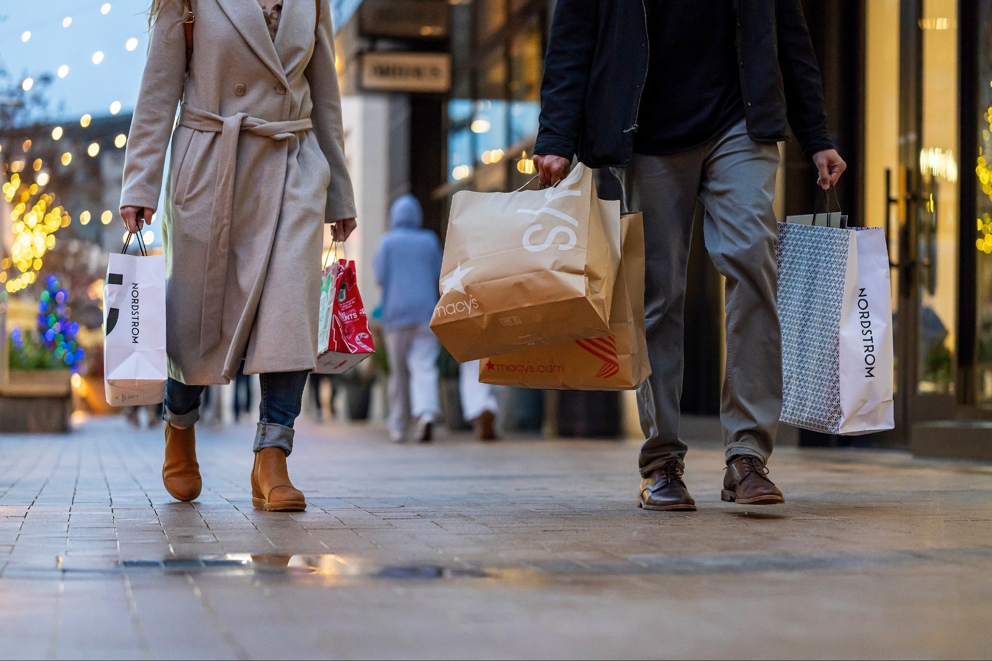 In-Person Shopping Made a Comeback This Holiday Season, According to a New Report. Here’s How Much Buyers Spent in Stores.